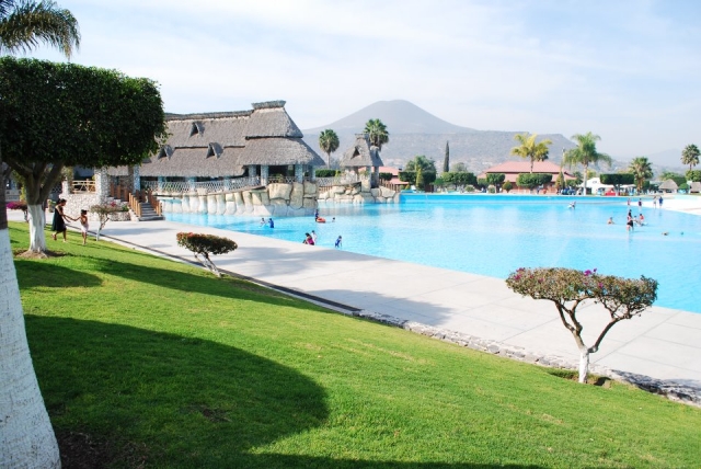 Piscina gigante